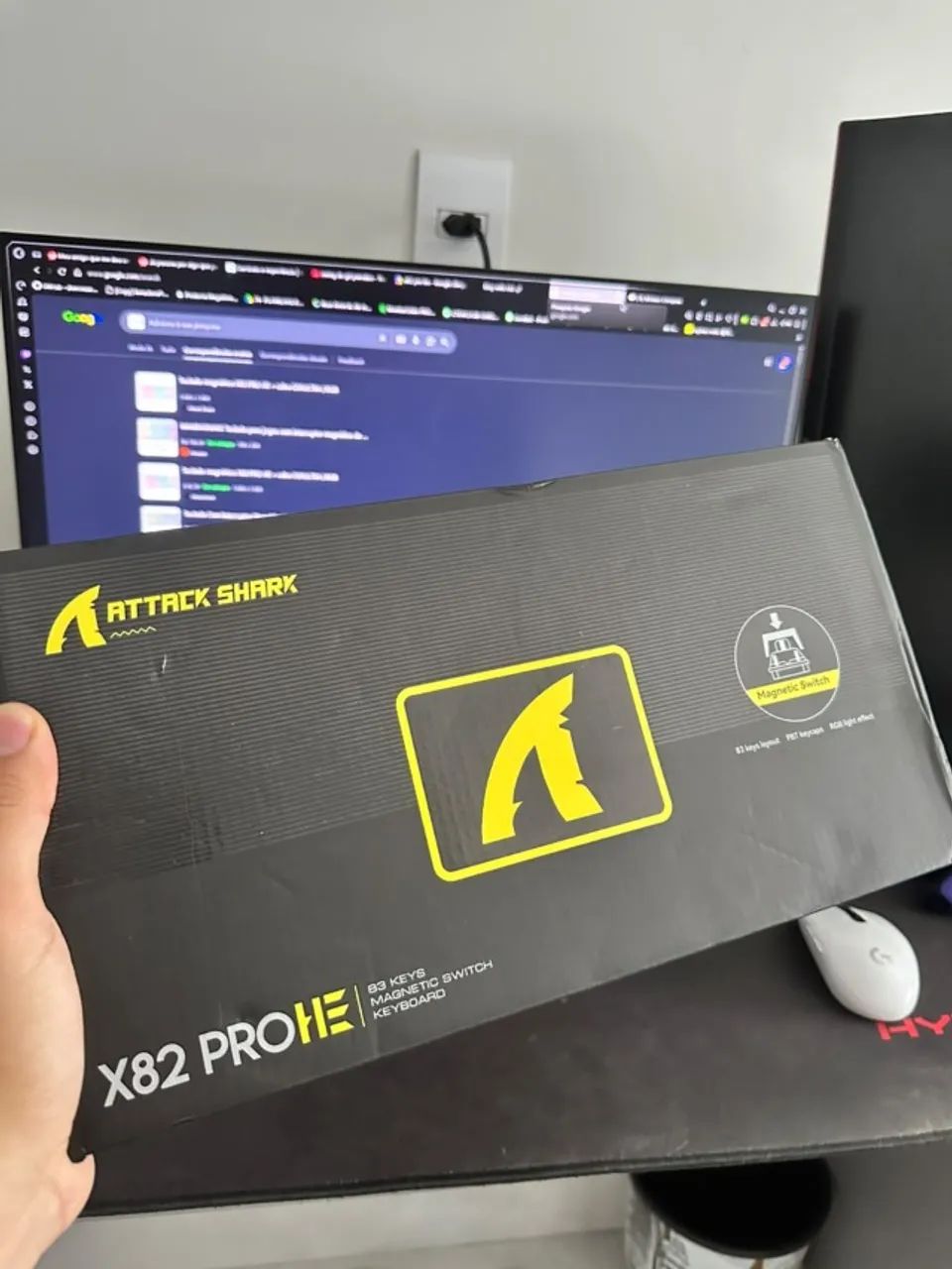 Teclado Magnético Attack Shark X82 Pro HE 75% 