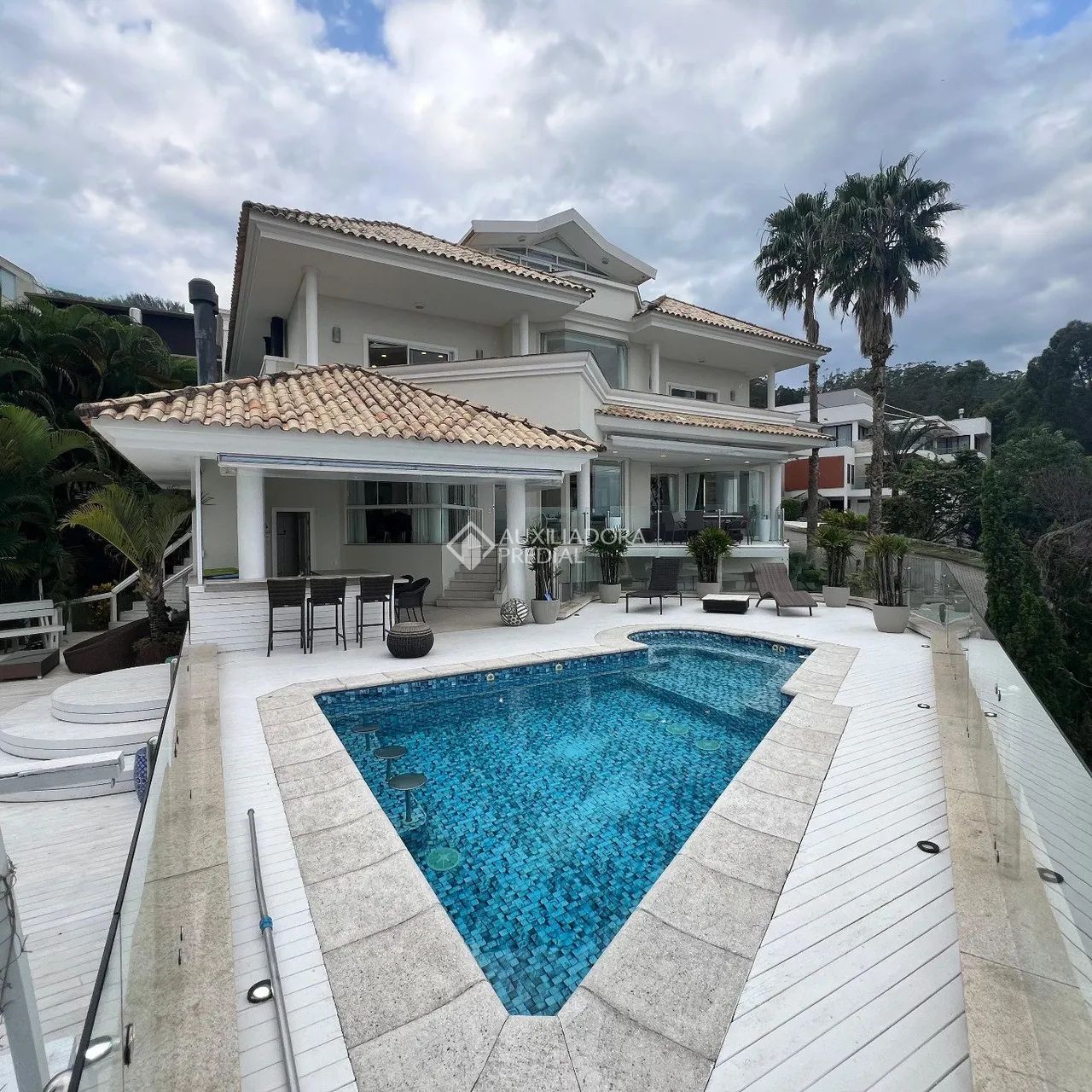 Casa residencial à venda em Cacupé com 6 dormitórios/quartos e área útil de 991 m². - Foto 3