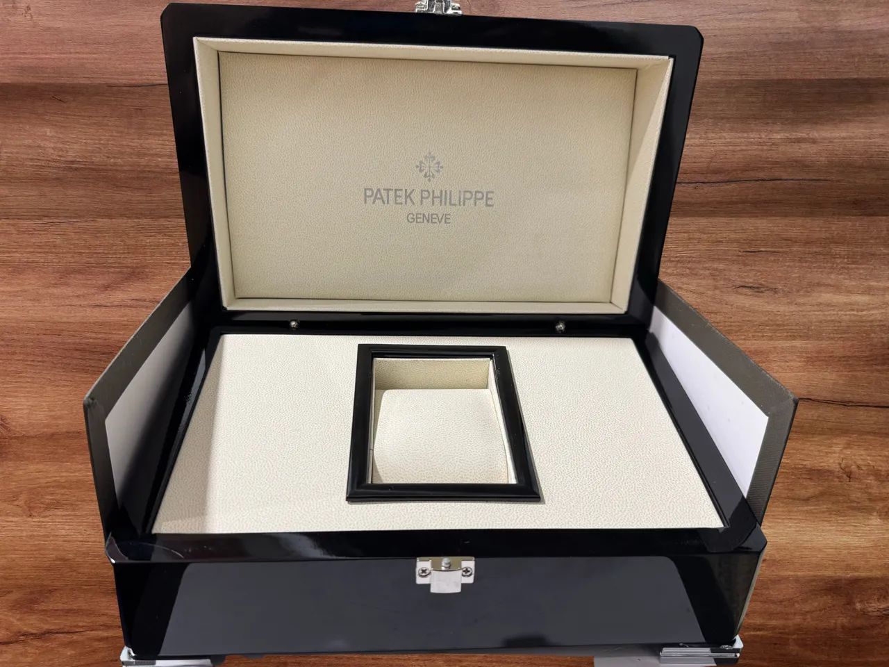PATEK PHILIPPE NAUTILUS - Foto 4