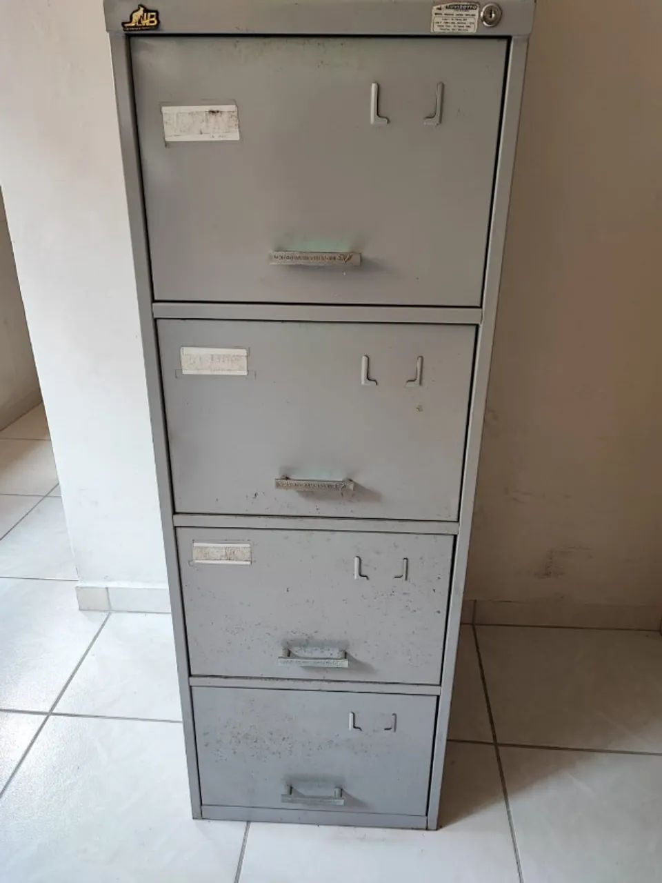 ARQUIVOS DE AÇO