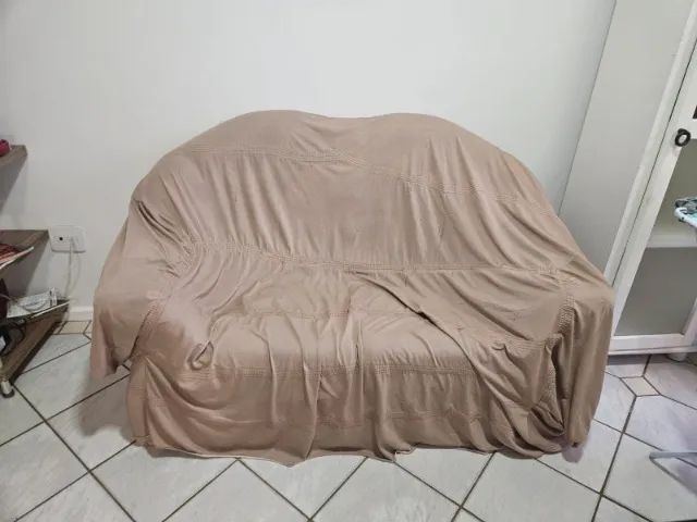 Vendo sofá de 2 lugares + 2 capas inclusas - Foto 2