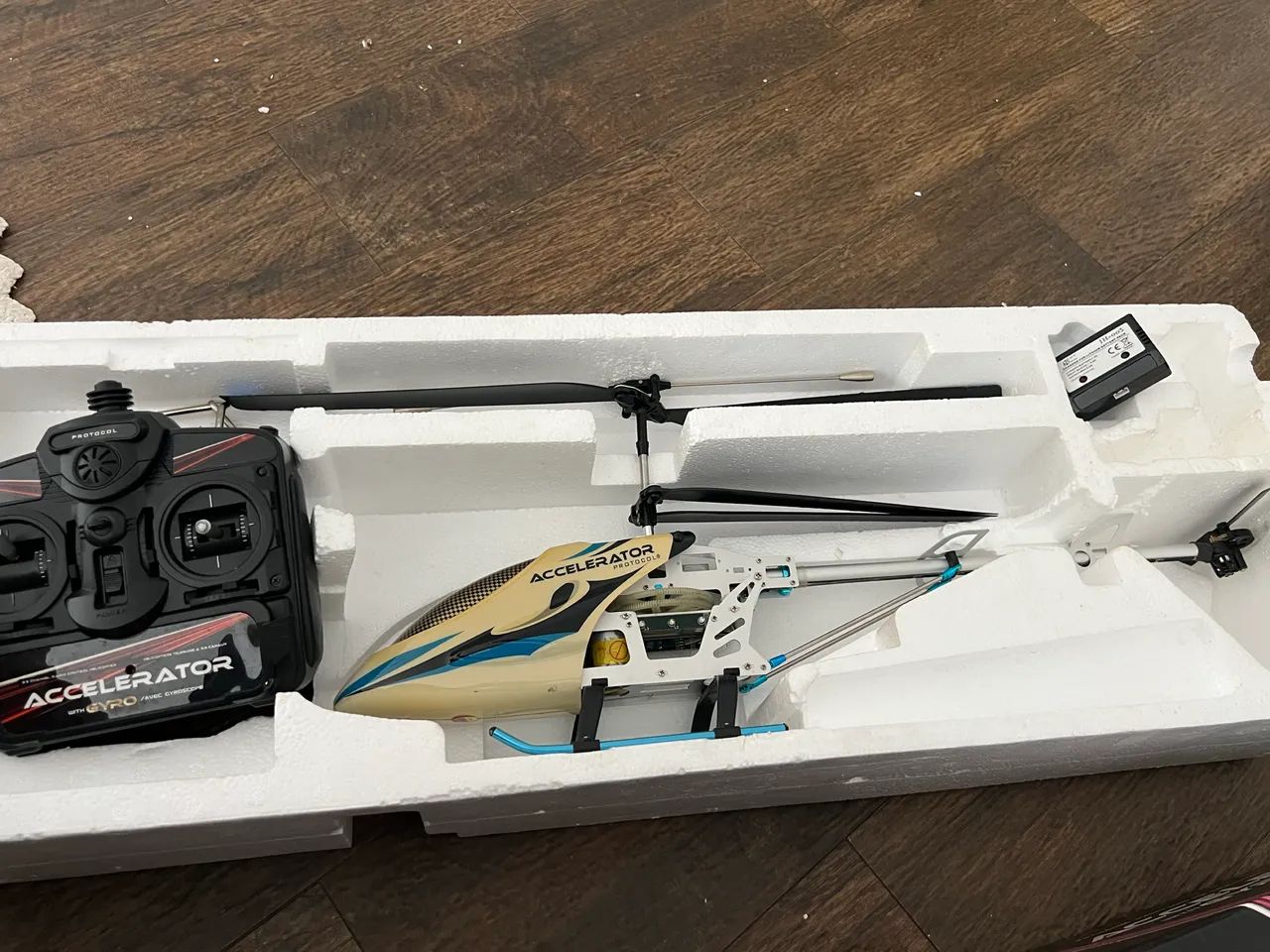 Helicoptero RC  - Foto 3