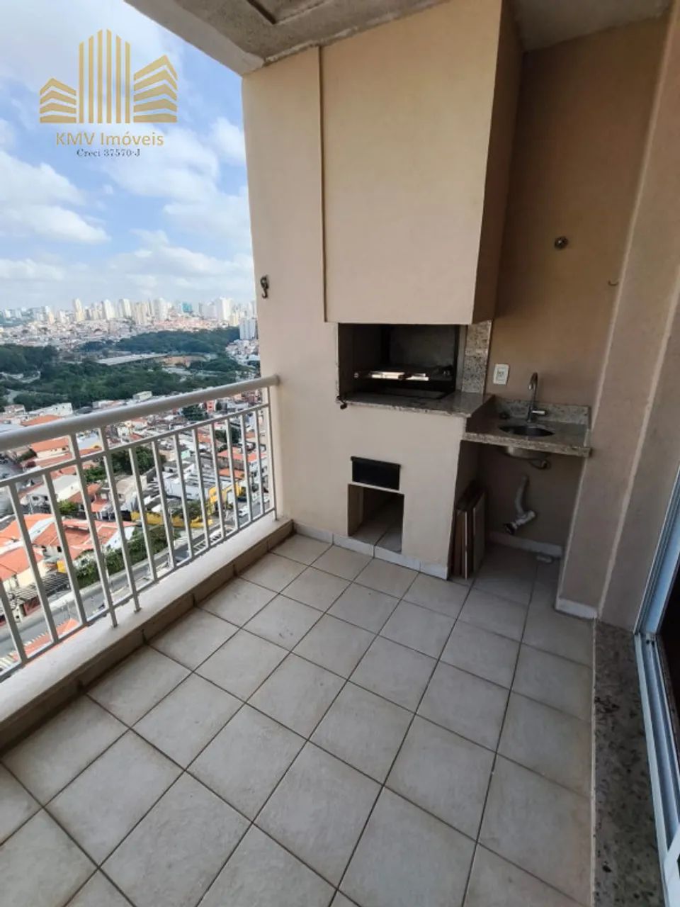 Lindo apartamento com sacada ampla gourmet e área de lazer!! - Foto 2