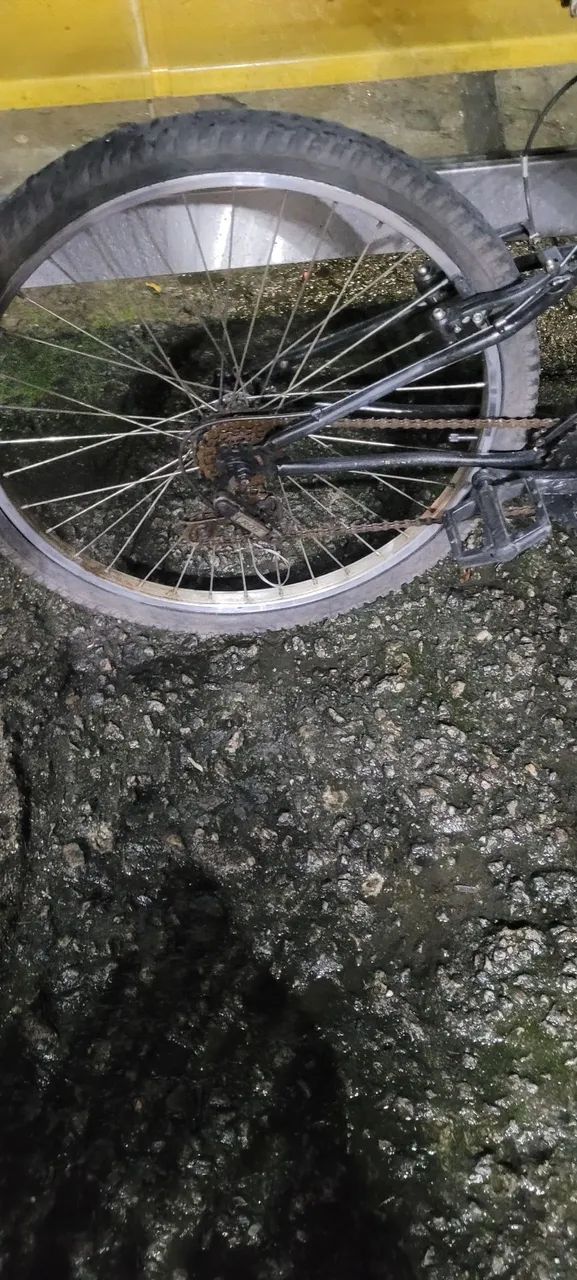 Bicicleta aro 26 com amortecedor  - Foto 4