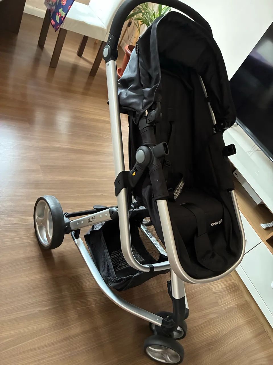 Carrinho de bebê e bebê conforto (safety 1st) 