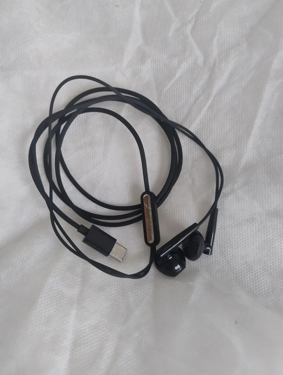 Fone de Ouvido USB Tipo C | R$14,99