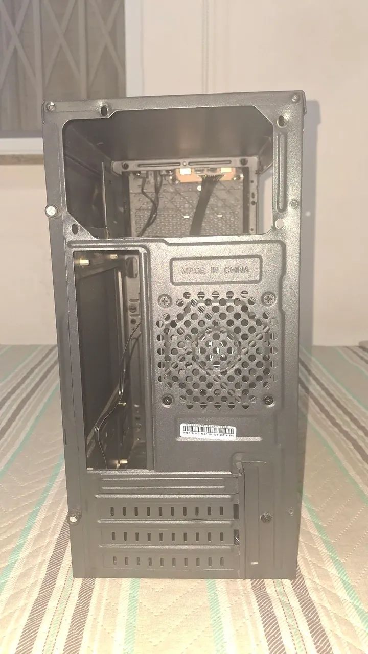 Gabinete de PC com ventoinha - Foto 5