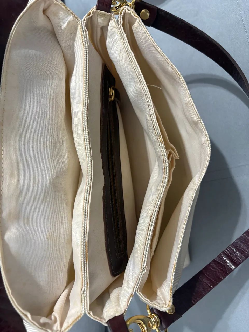 Bolsa couro marrom e tecido  - Foto 5
