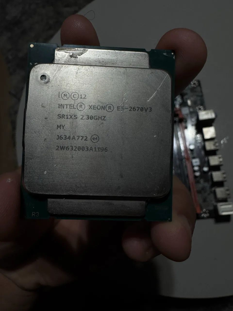 Processador Intel Xeon E5-2670 v3 - Foto 2