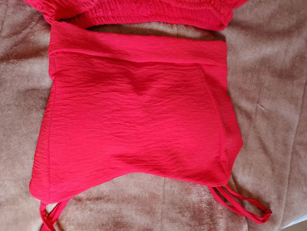 Conjunto calça pantalona e crooped vermelho  - Foto 4