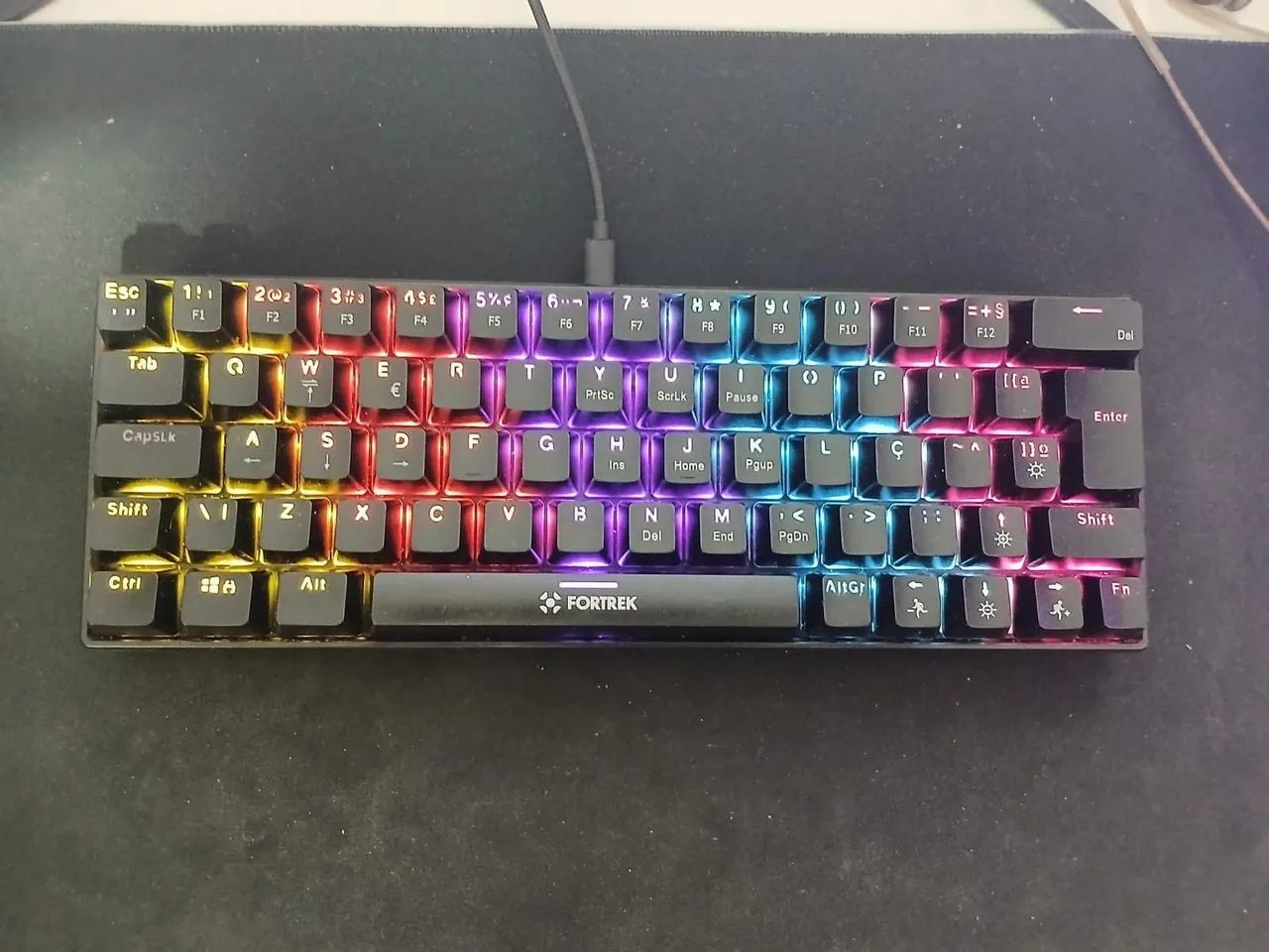 TECLADO MECANICO SWITCH VERMELHO 65%  - Foto 4