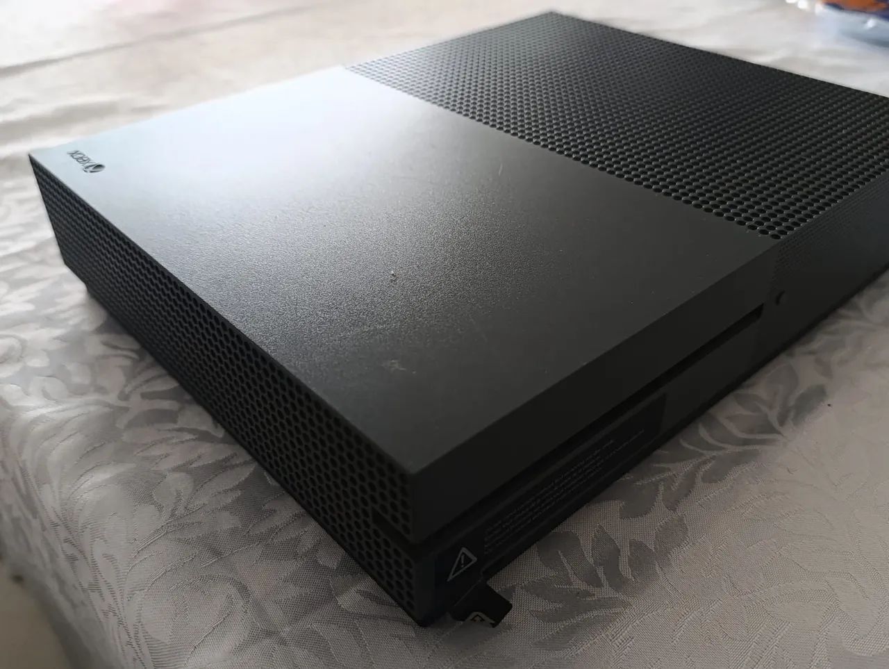 XBOX ONE S + CONTROLE - Foto 3