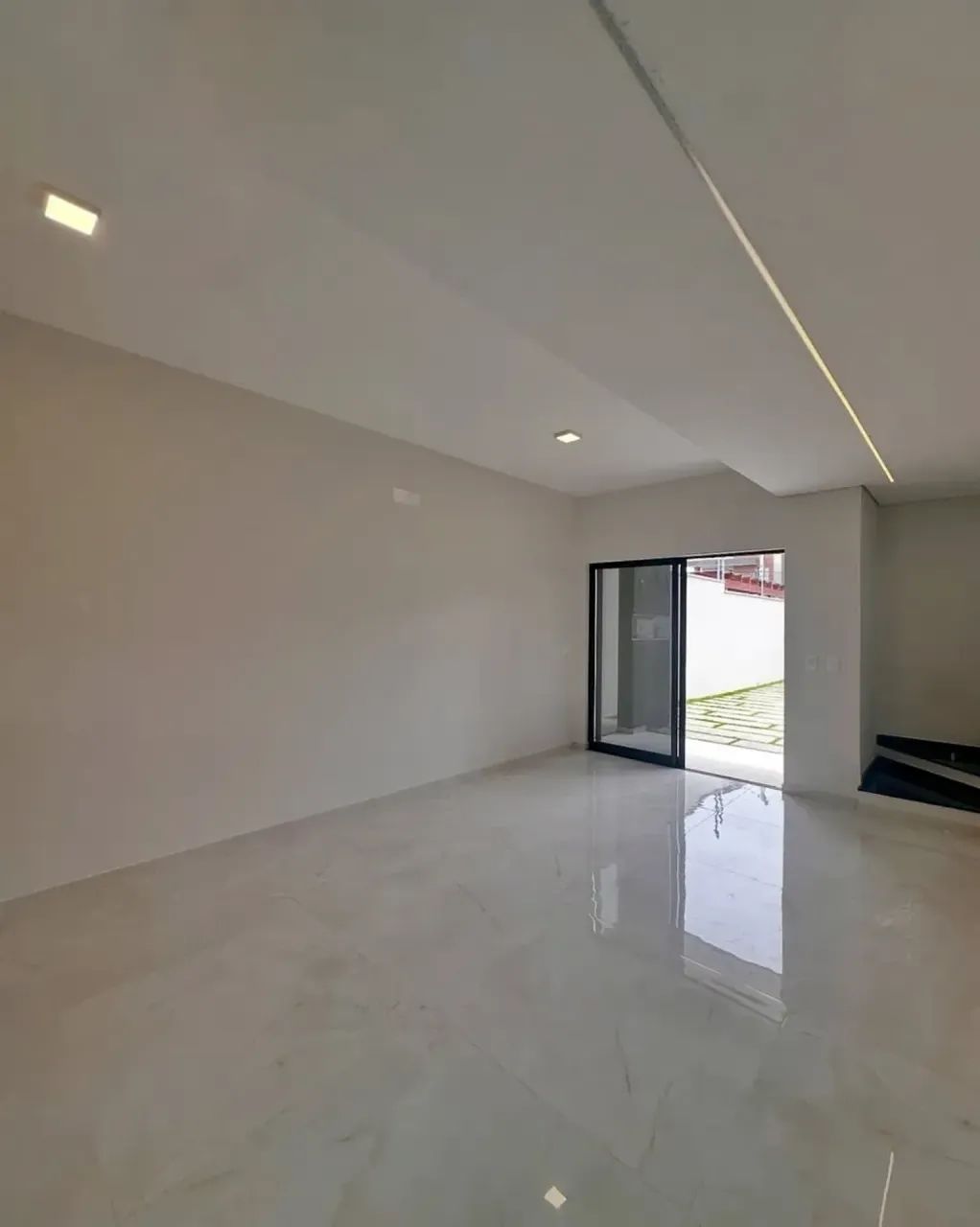 CASA DE ESQUINA COM 3 SUÍTES EM RUA PRIVATIVA NO EUSÉBIO - Foto 5