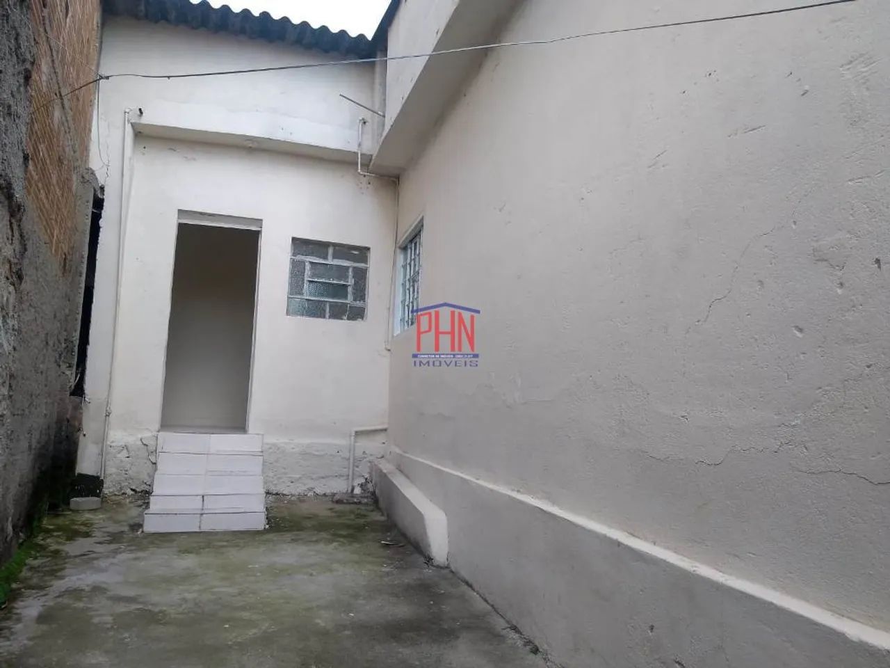 Oportunidade barração com 1 quarto para locação no bairro Camargos. - Foto 2