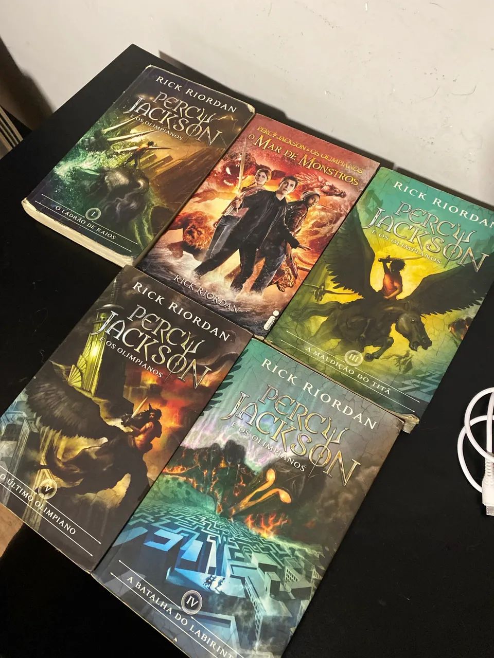Coleção de livros Percy Jackson em excelente estado
