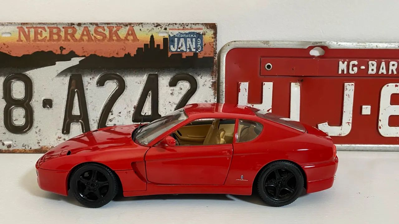 Miniatira Ferrari 456 1/18 - Foto 5
