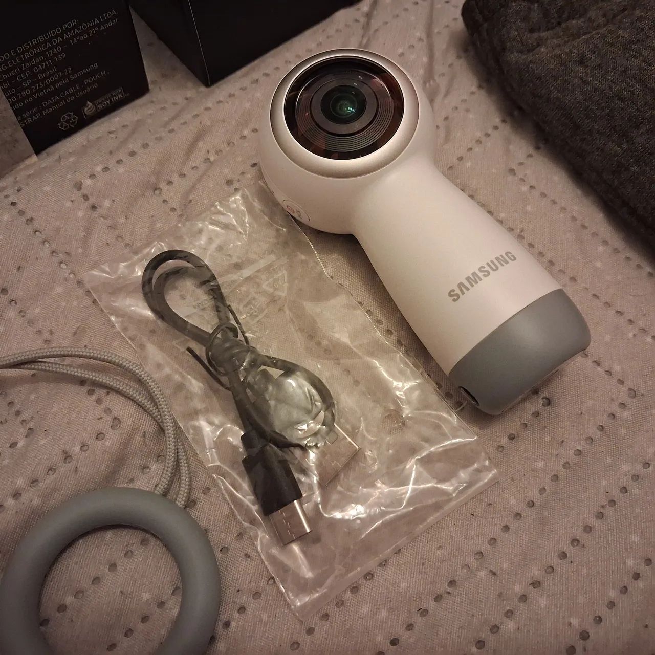 Câmera Samsung Gear 360 - Foto 2