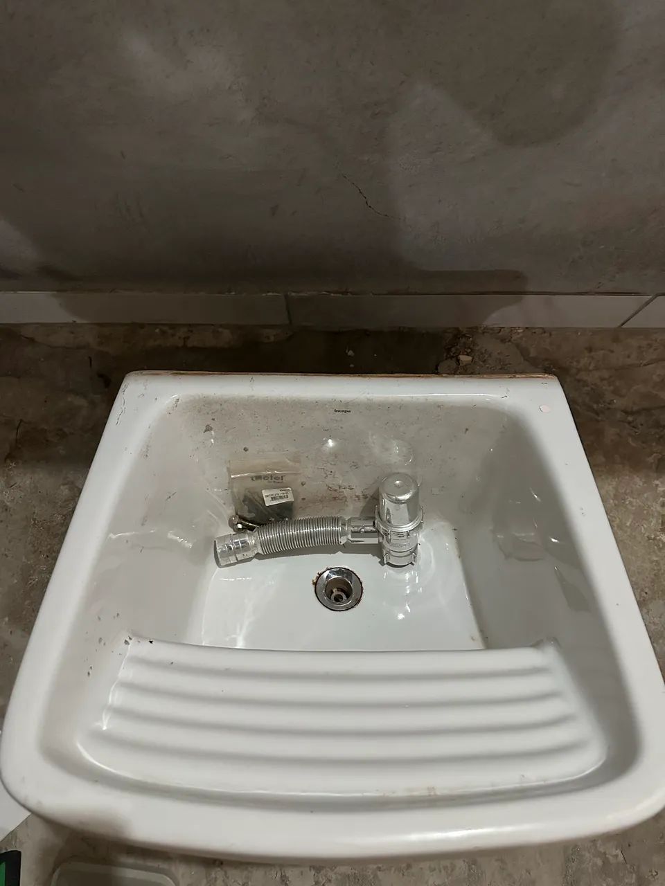 TANQUE DE CERÂMICA 