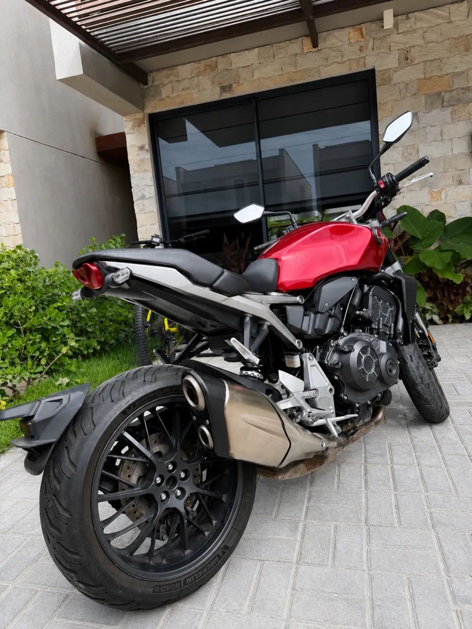 Honda CB 1000R - Foto 3