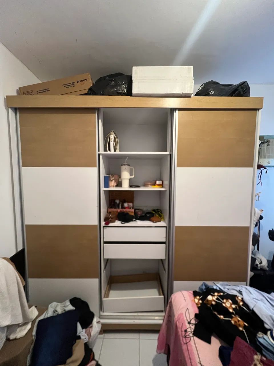 Guarda roupa GRANDE - Foto 2