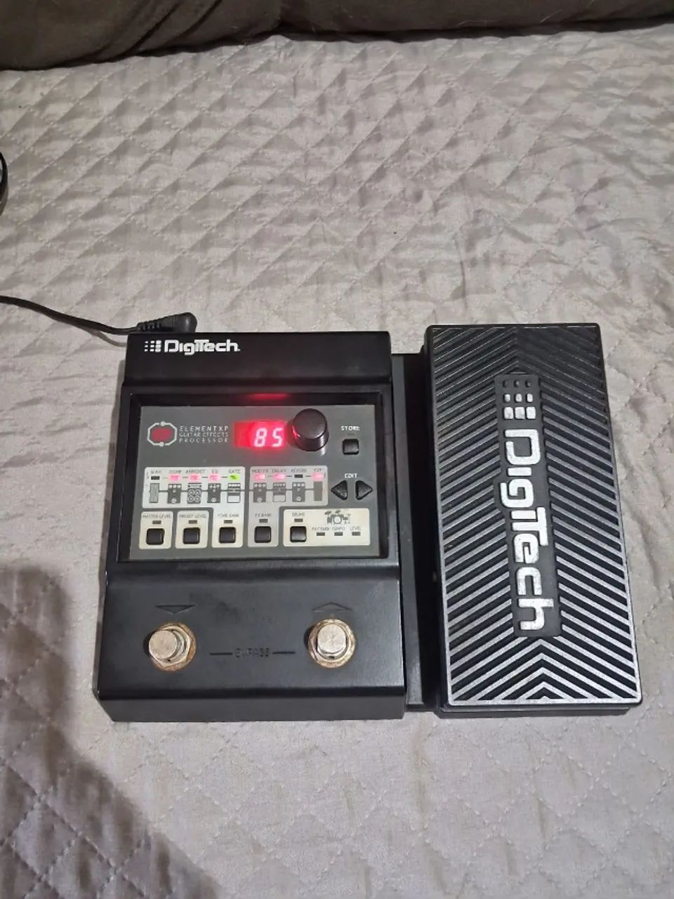 pedaleira Digitech Element XP