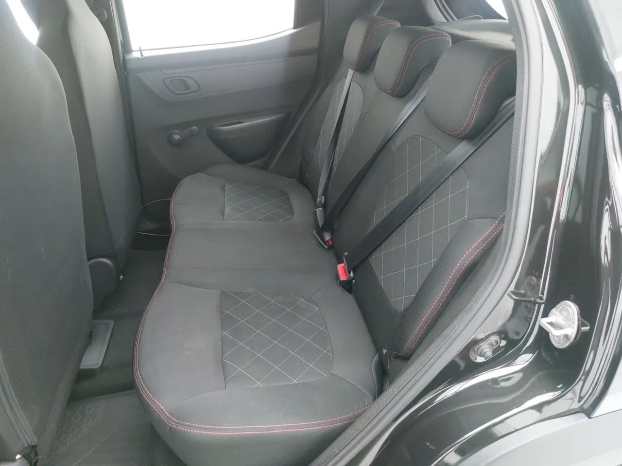 Renault Kwid 1.0 Zen, foto 17 de 18