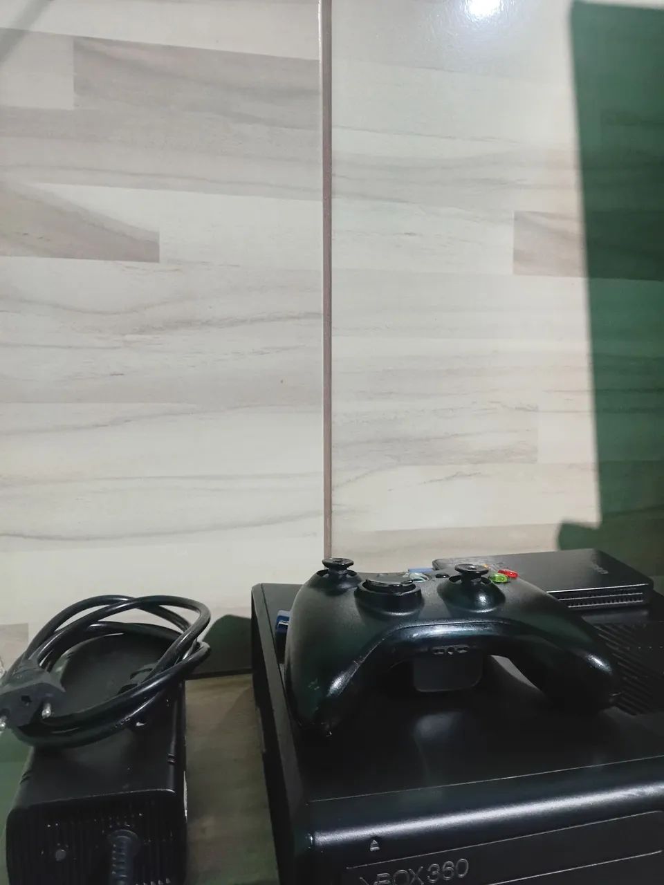 Xbox 360 slim desbloqueado com HD de 500gb - Foto 2