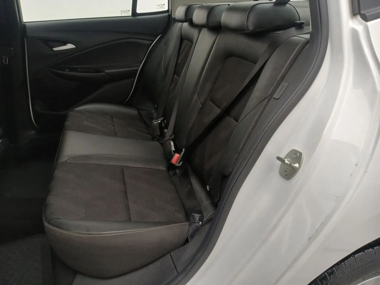 Chevrolet Onix Hatch LTZ 1.4 8V Flex Power Aut. 4P, foto 17 de 18
