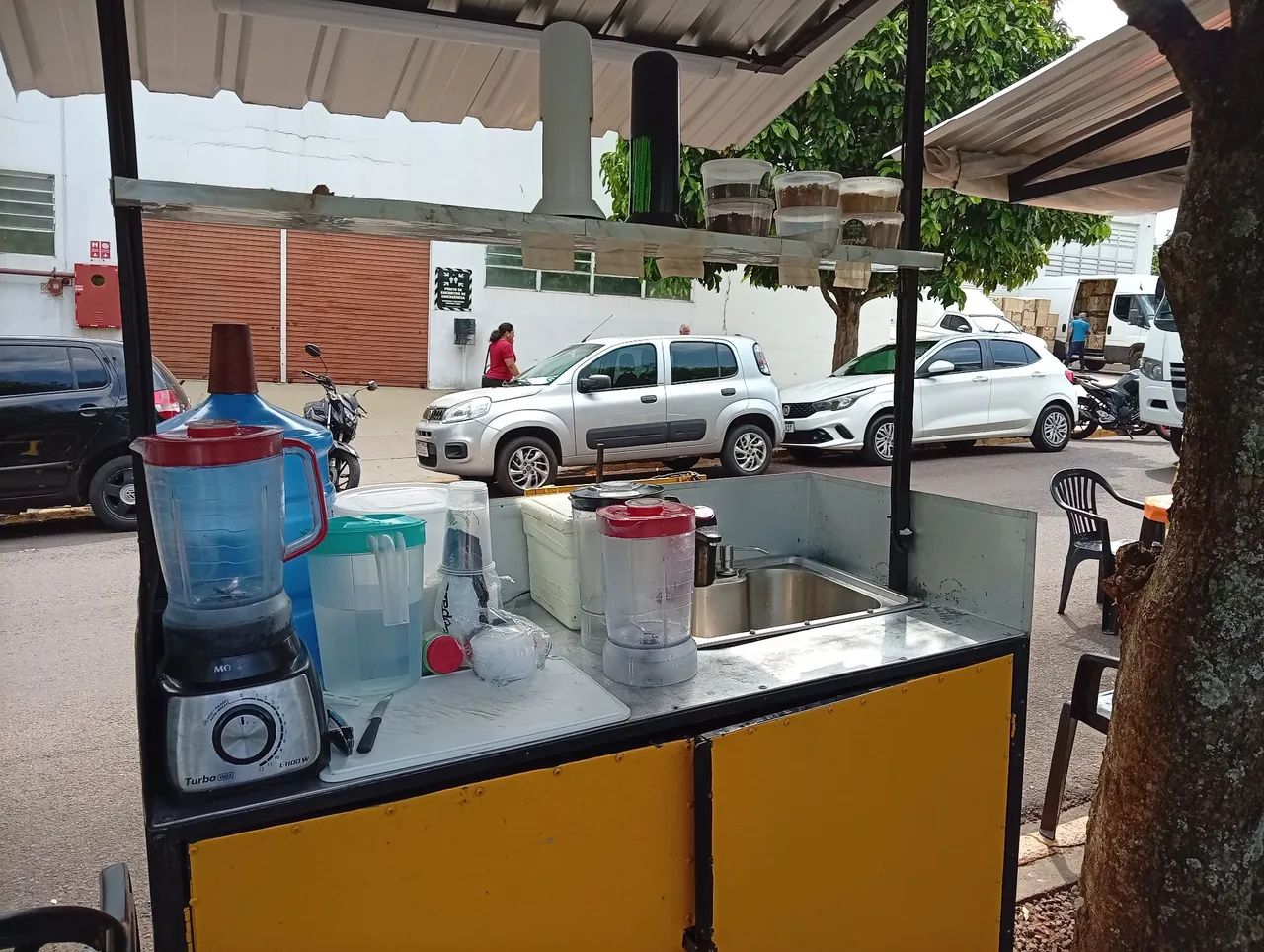 Vendo bancas auto sustentável com energia solaroff grid  - Foto 4