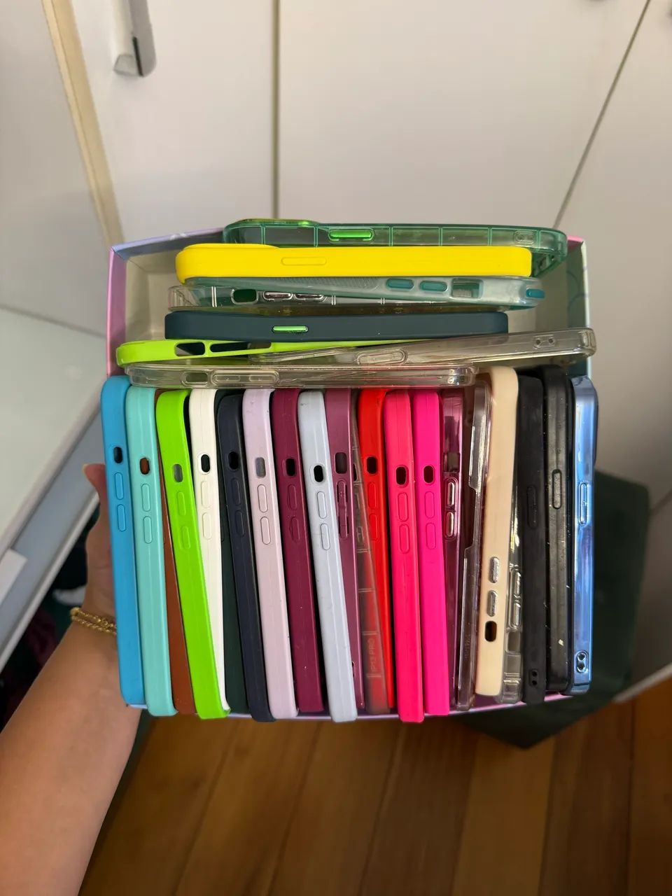 30 capinhas iPhone 13/ 13 Pro 