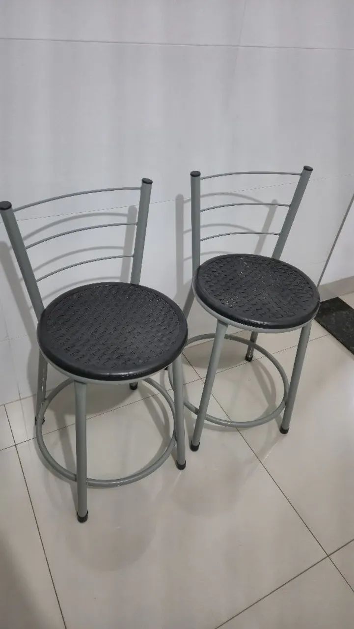 2 banquetas pretas - Foto 2