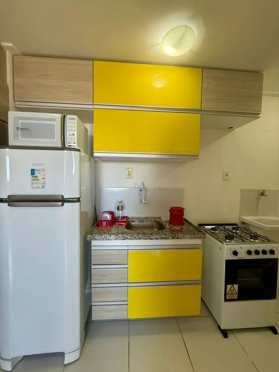 Aluga - se quarto e sala mobiliado no Farol - Foto 3