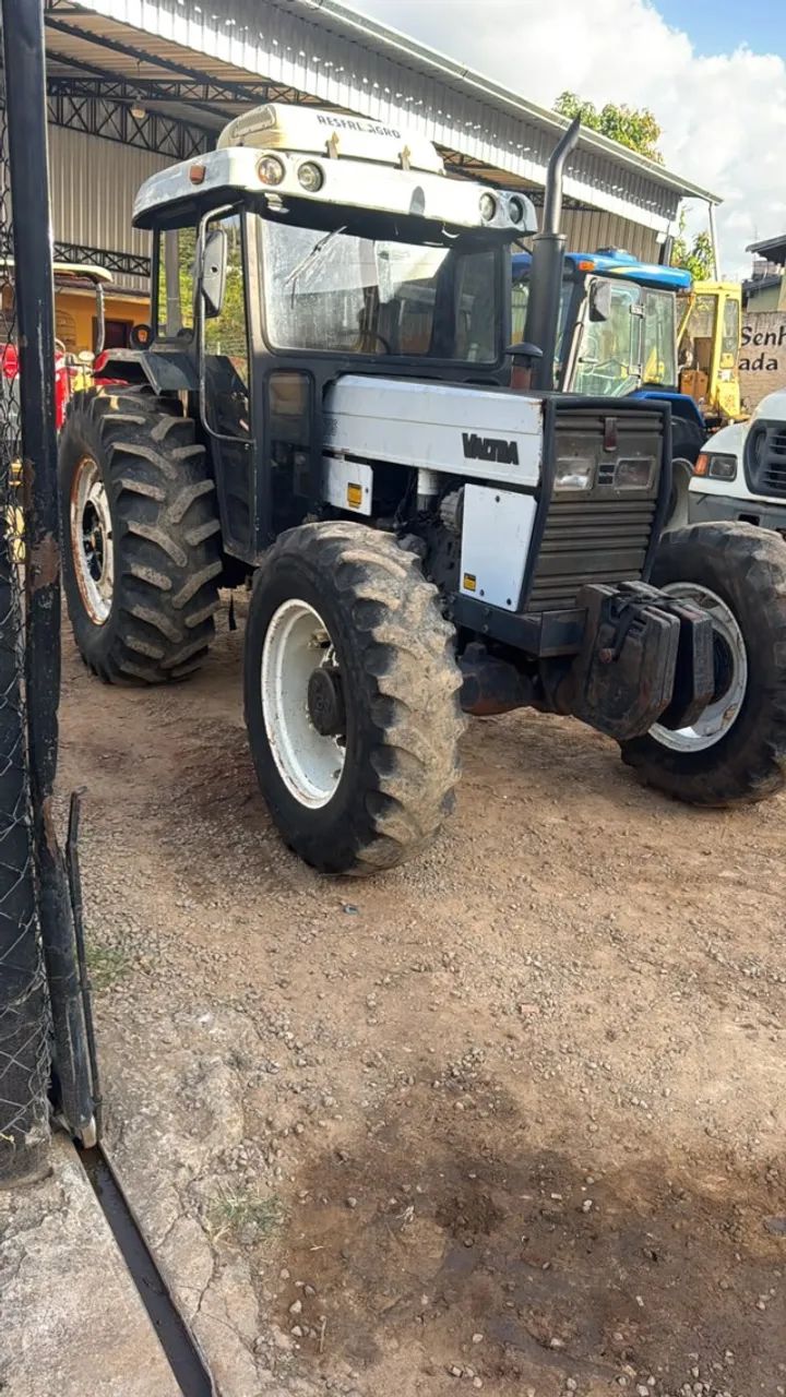 trator valtra ano 2009  - Foto 4