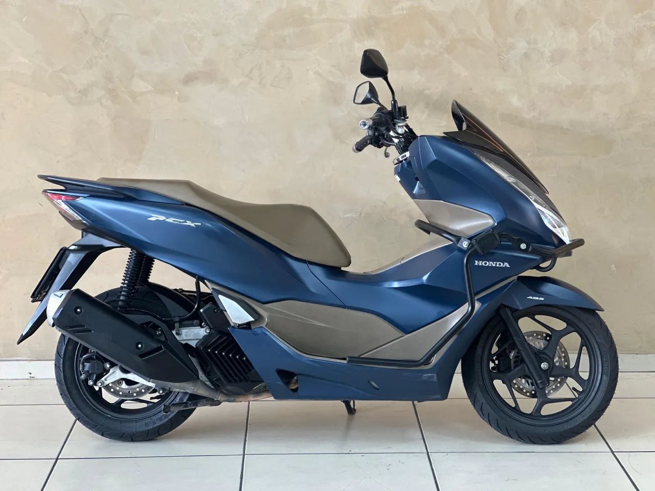 Honda Pcx Dlx - Foto 5