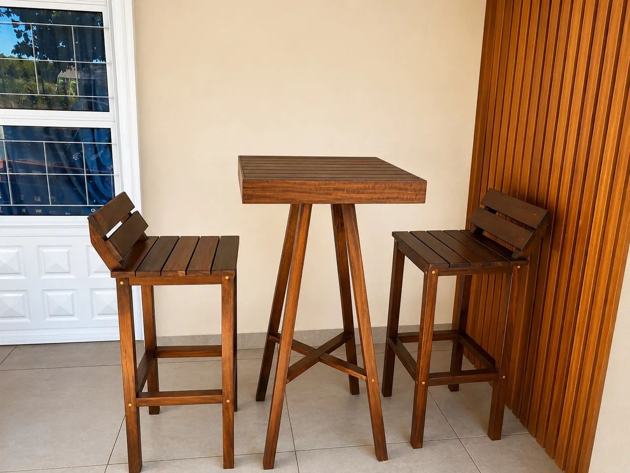 Banqueta e mesa  - Foto 2