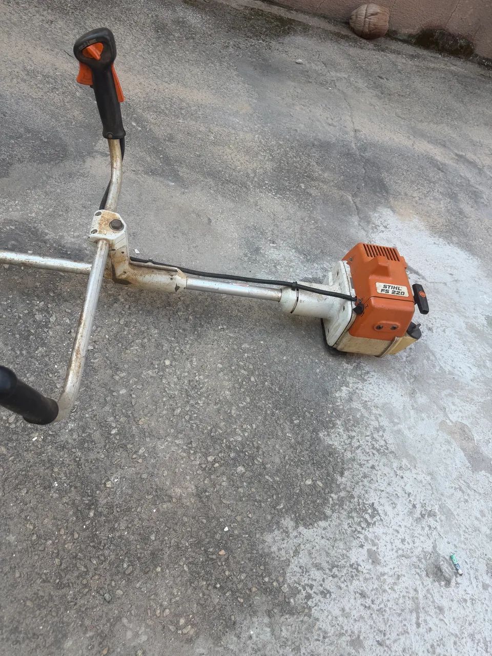 Roçadeira STIHL FS220 - Foto 5