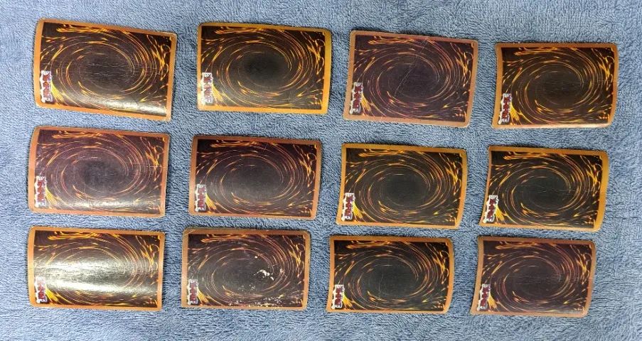 LOTE 12 CARTAS YU-GI-OH VINTAGE HOLOGRÁFICAS SÉRIES YM / PSY / MRL - COLEÇÃO ANOS 2000 - Foto 4