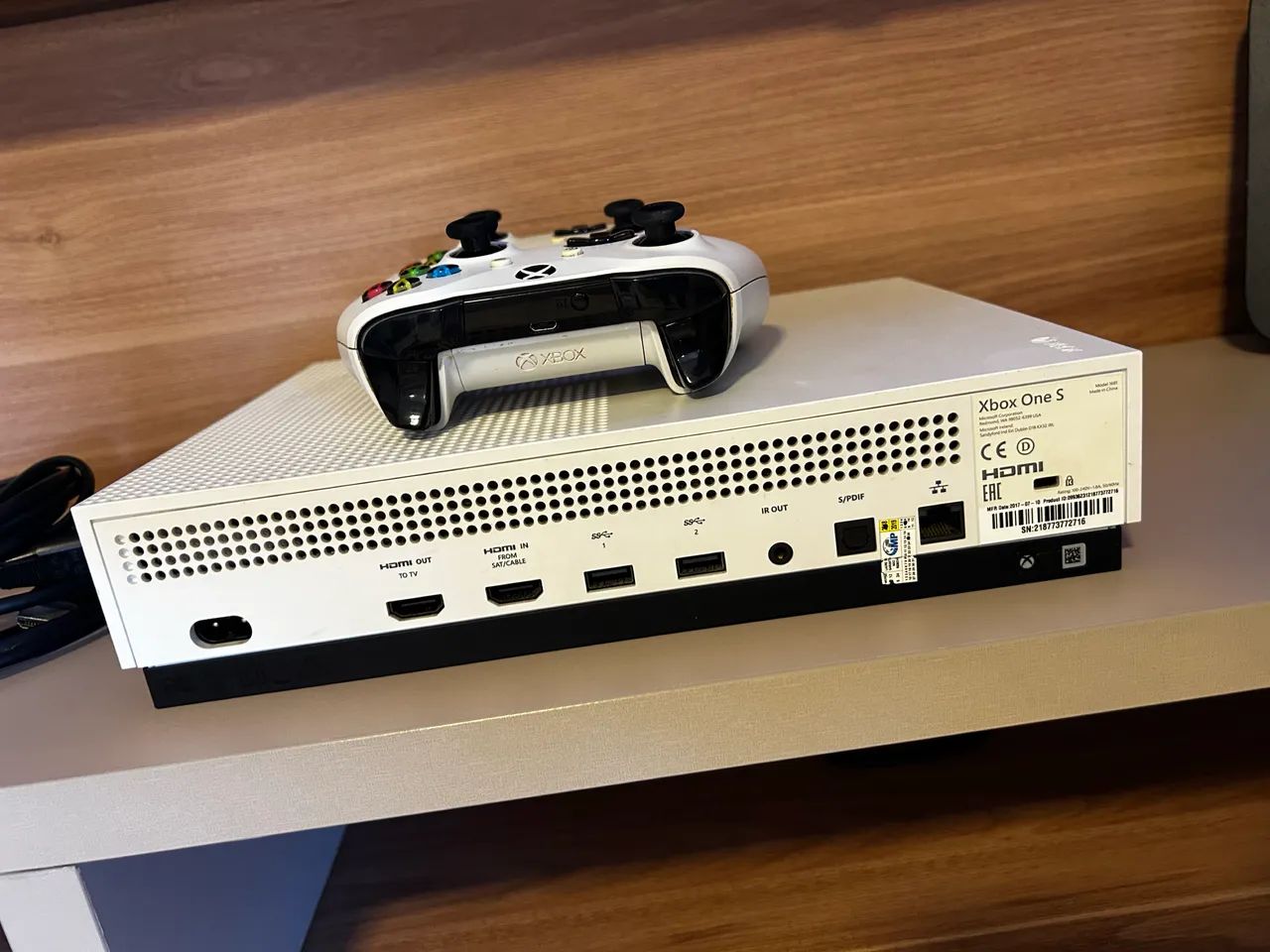 Vendo Xbox One S HD de 1 T - Foto 2