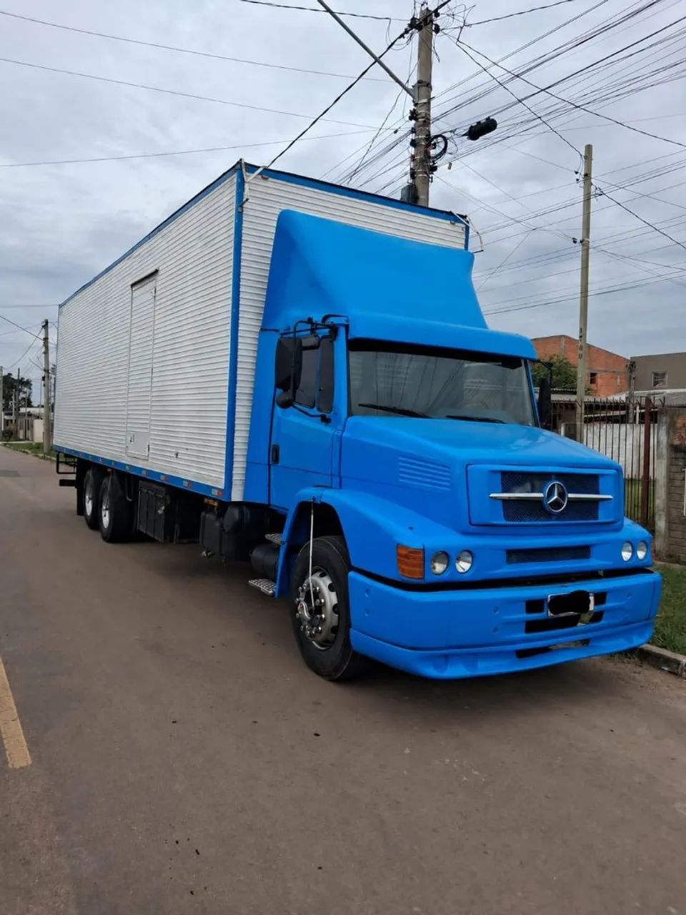 カーズ Mercedes-Benz 1620 ano 2002 - Caminhões - Fátima, Canoas