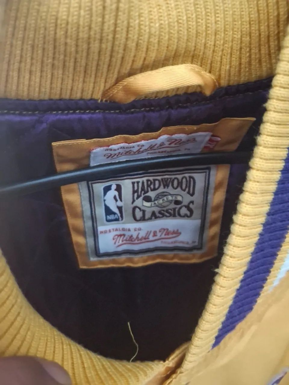 Jacketa do lakers década de 90 - Foto 2