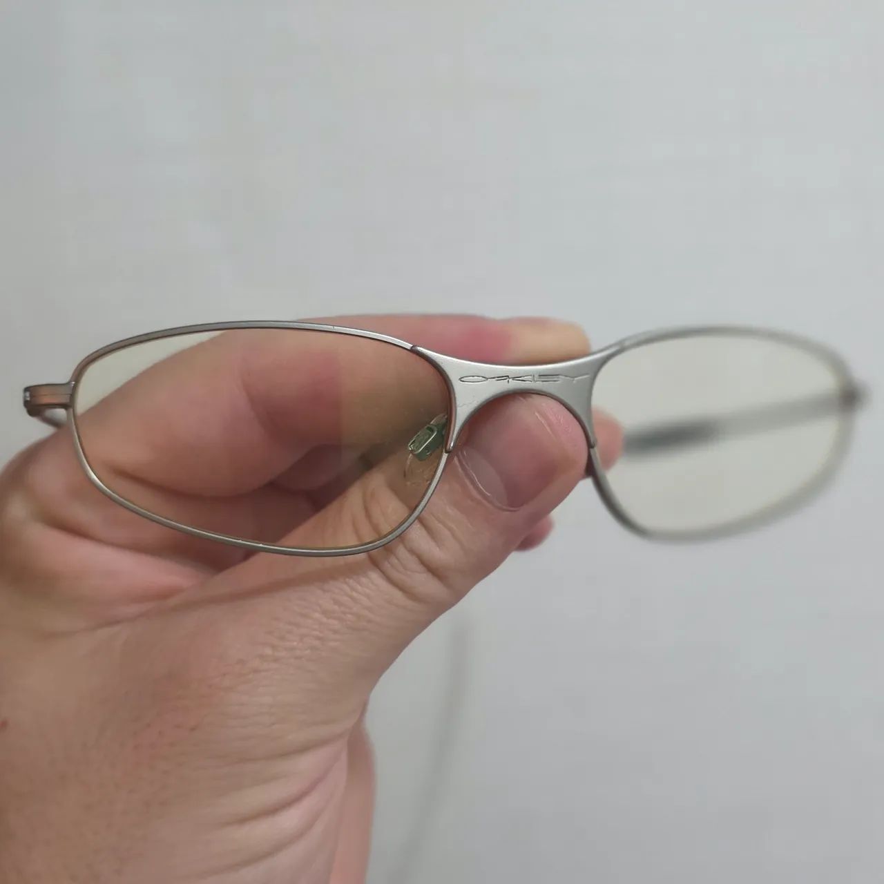 Óculos Oakley Awire Platinum (Envio OLX Pay)