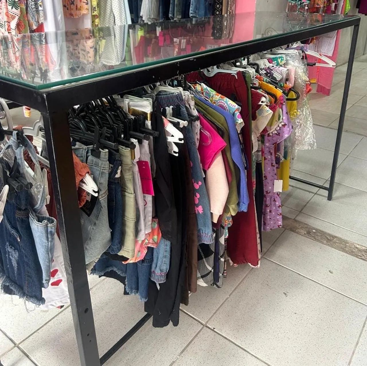 Balcão expositor de vidro 