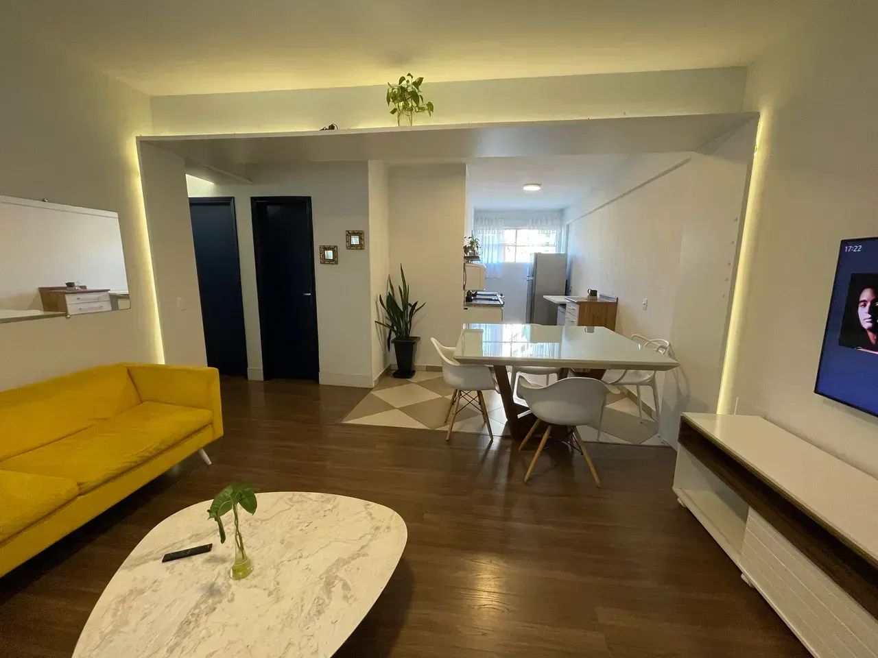 Apto a Venda de 70m2,  2 quartos no Cambuí - Campinas - SP - Foto 2
