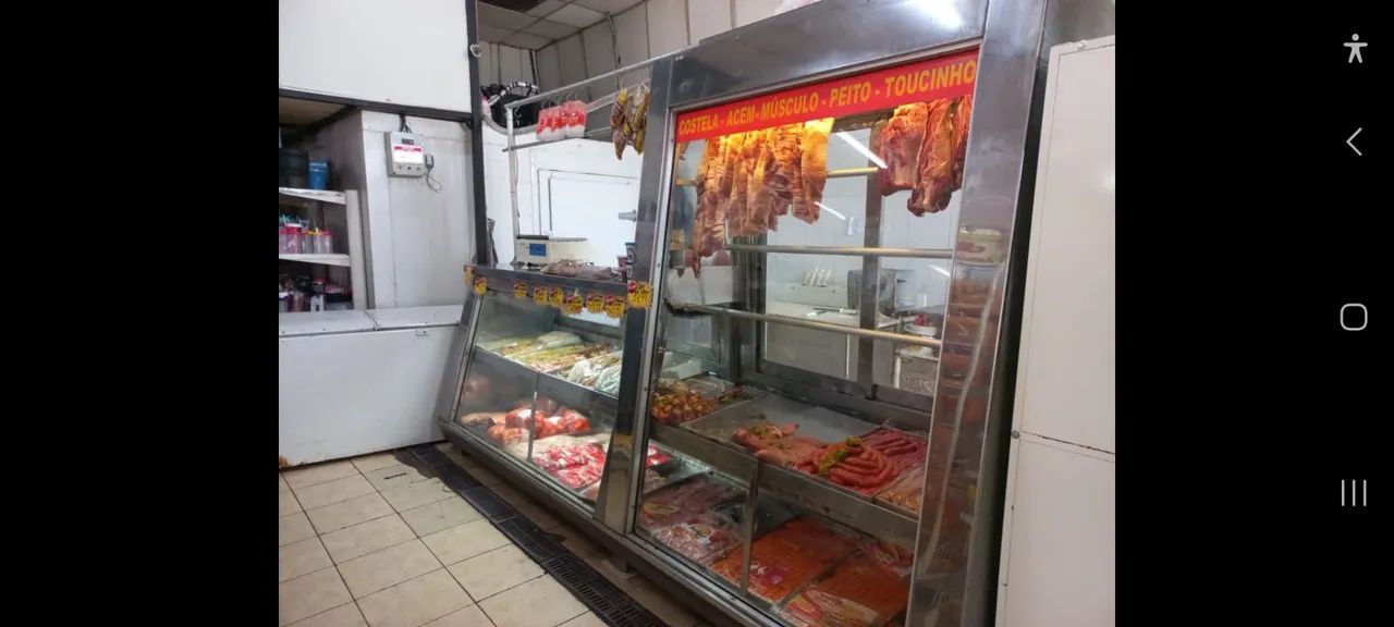 Balcão de  açougue e câmara fria