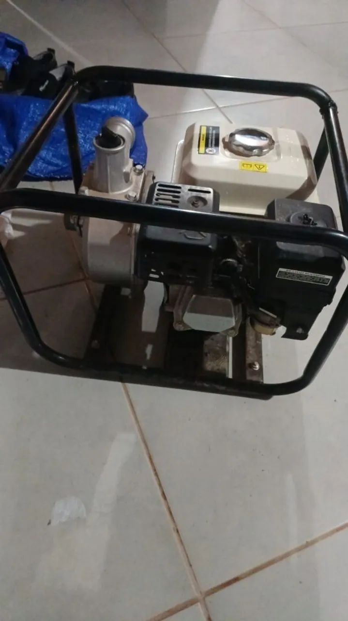 Motor bomba poucas horas de uso, acompanha magote e válvula  - Foto 3