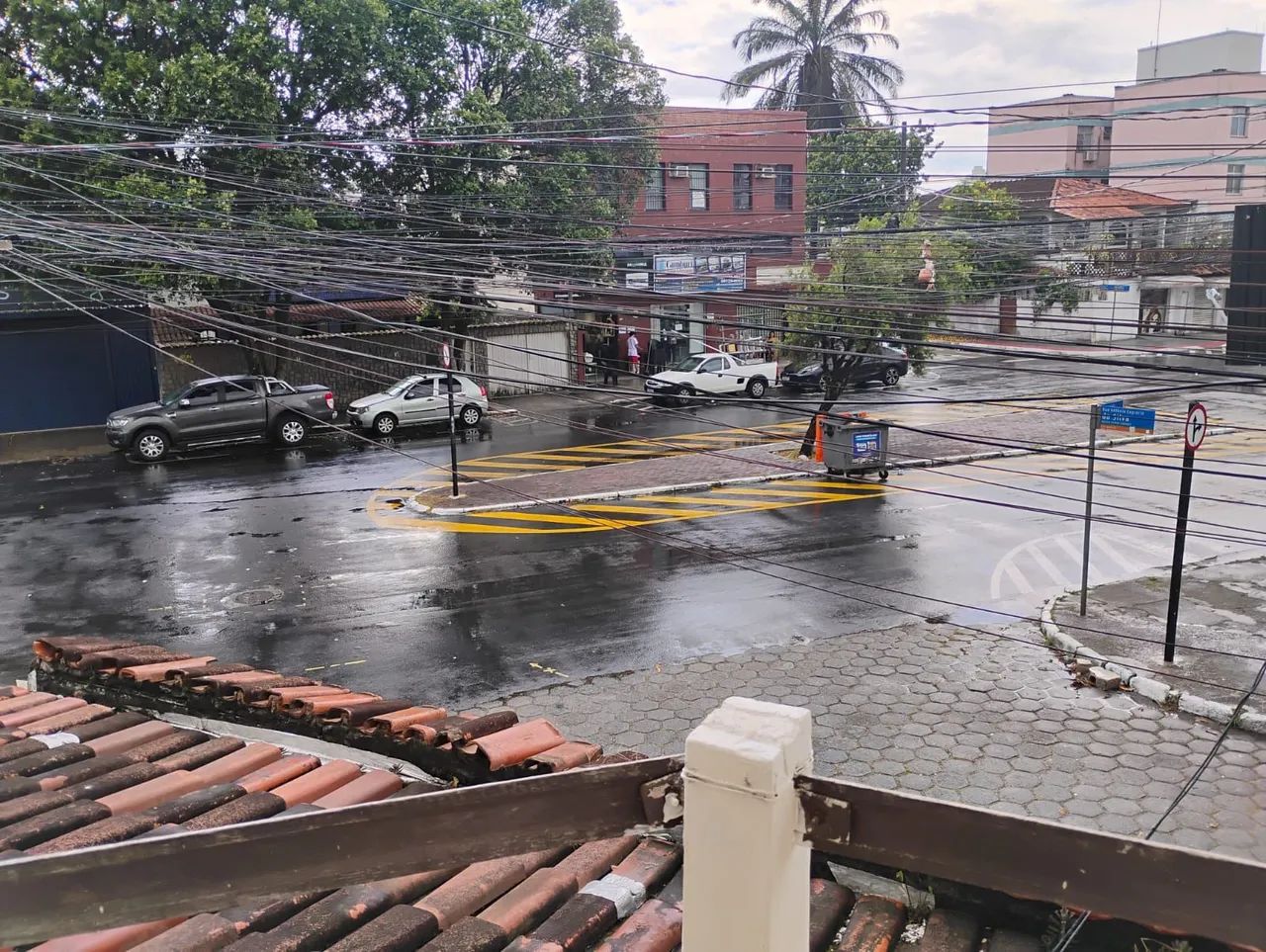 Alugo apt em jardim camburi 