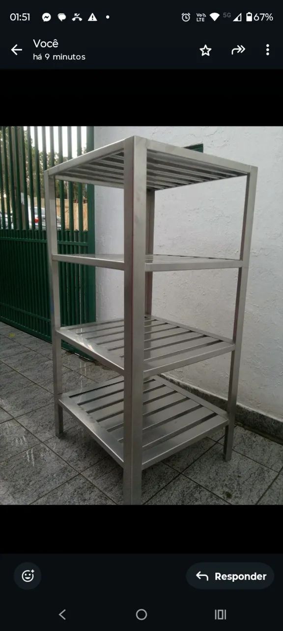 Estante em inox 304, quatro prateleiras vazadas A: 1,35m x L: 65cm x Profundidade: 58,5