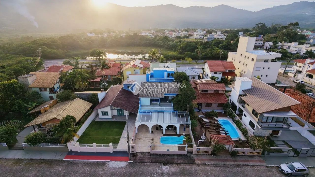 Casa - 3 suítes a 200 metros da Praia dos Açores - Foto 3