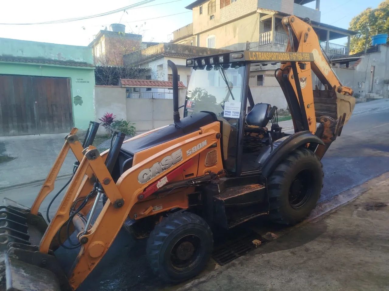 Retroescavadeira Case
