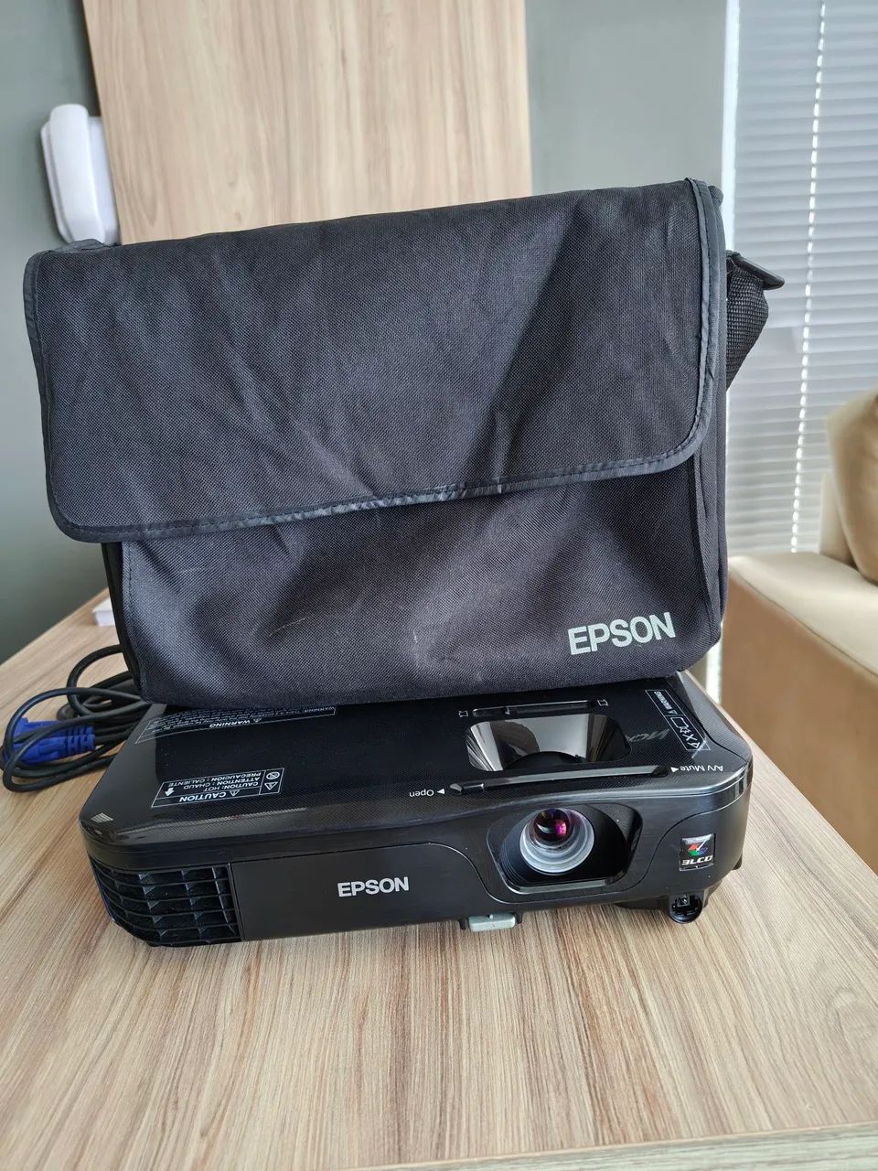 Projetor epson Power lite s12+  - Foto 4